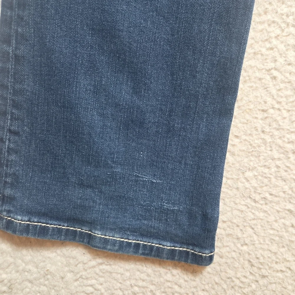 Miss me jeans Size 30 Signature Mid Rise Boot Cut Medium Wash Embroidered